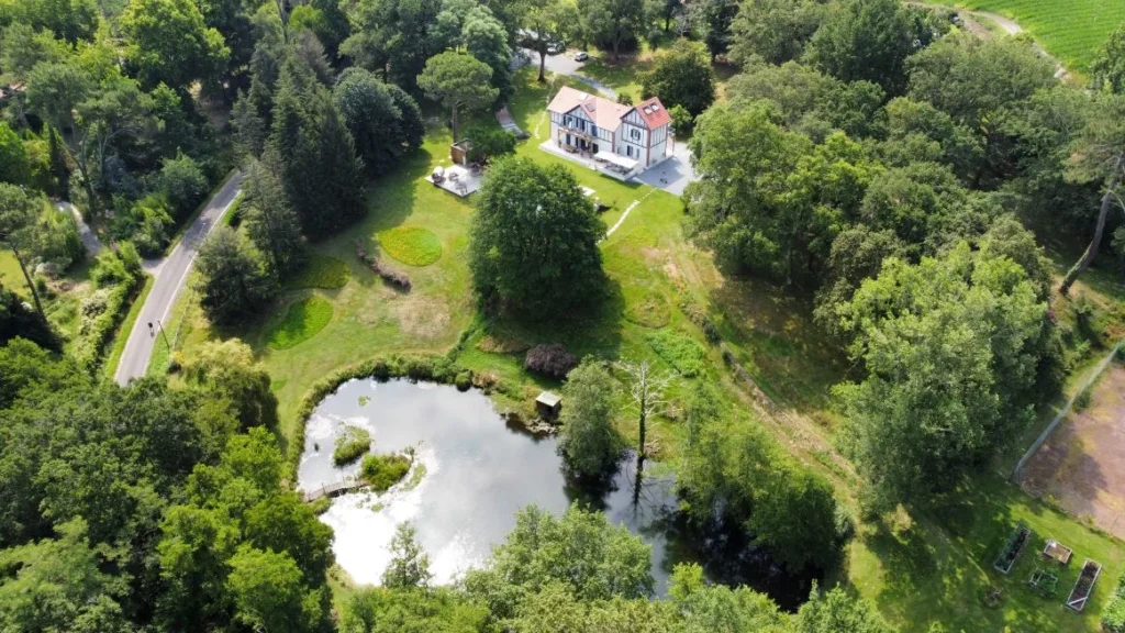 DOMAINE BARUTEAU