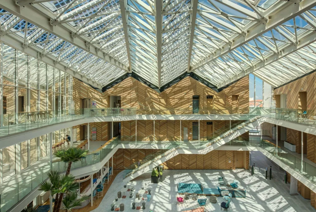 LE CONNECTEUR BIARRITZ