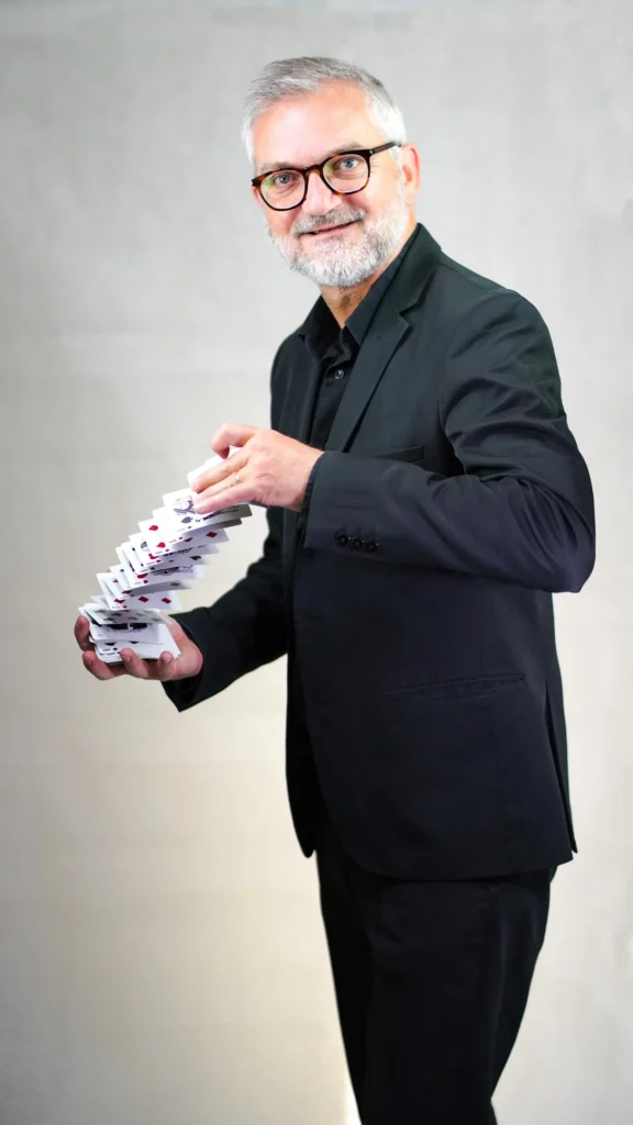 PASCAL FAIDY - MAGICIEN MENTALISTE SAXOPHONISTE - BORDEAUX