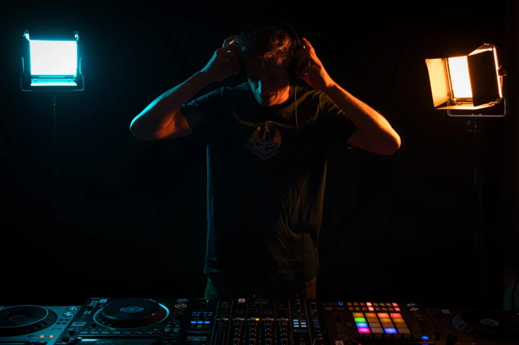 DJ DENERI