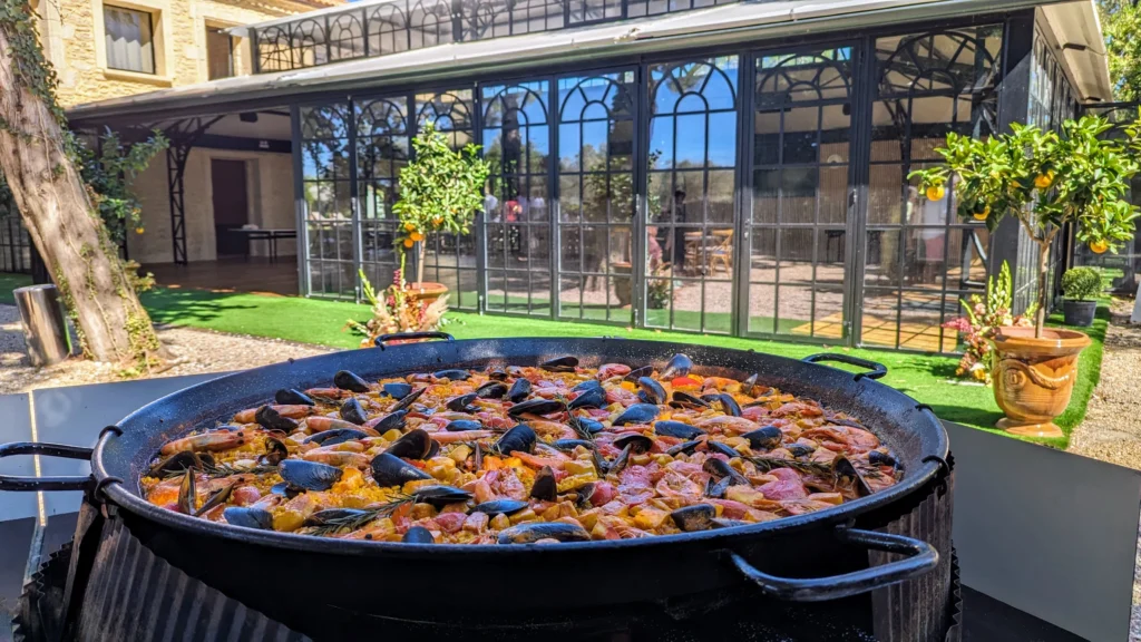 PAELLA DEL PUEBLO - TRAITEUR ESPAGNOL