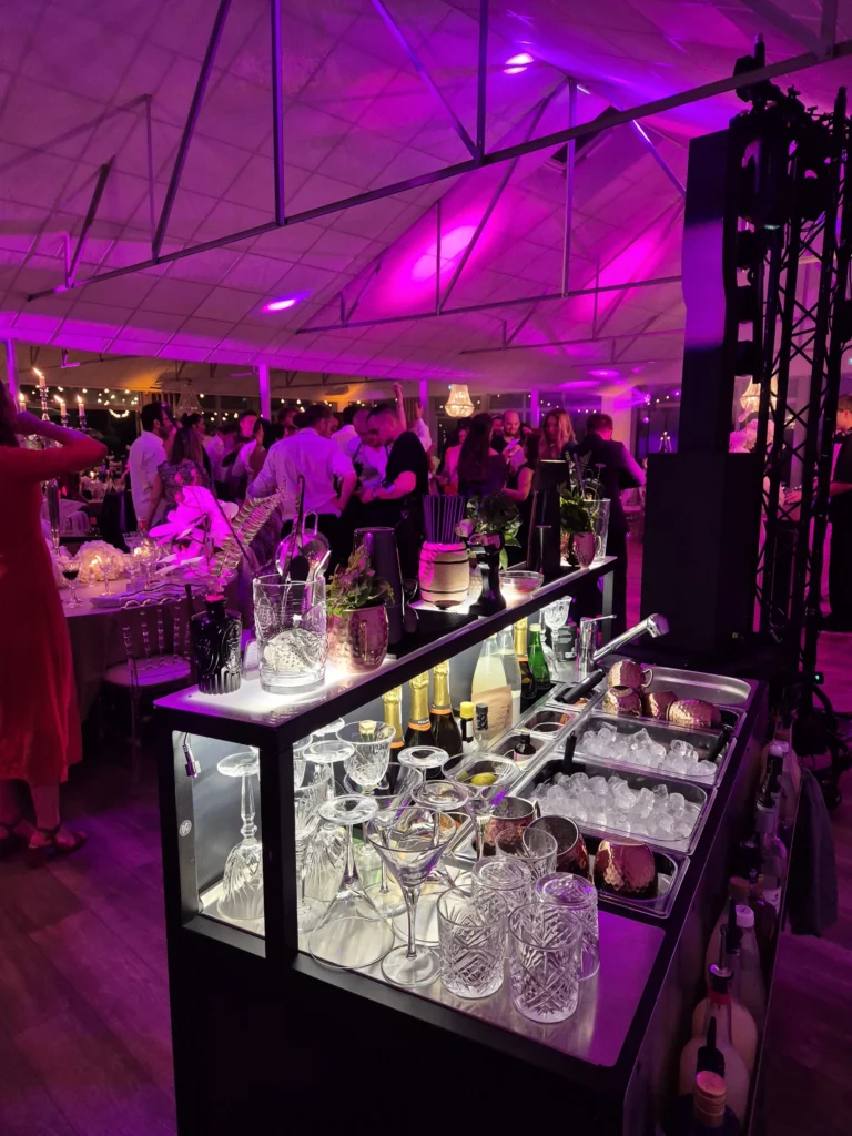 Private Social Bar